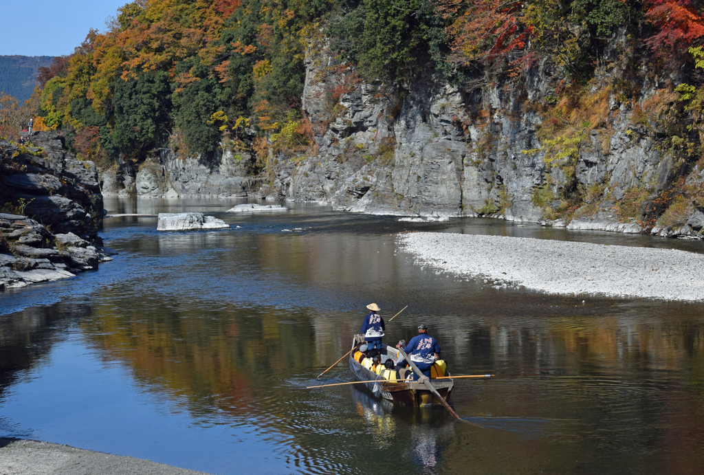 紅葉の船旅