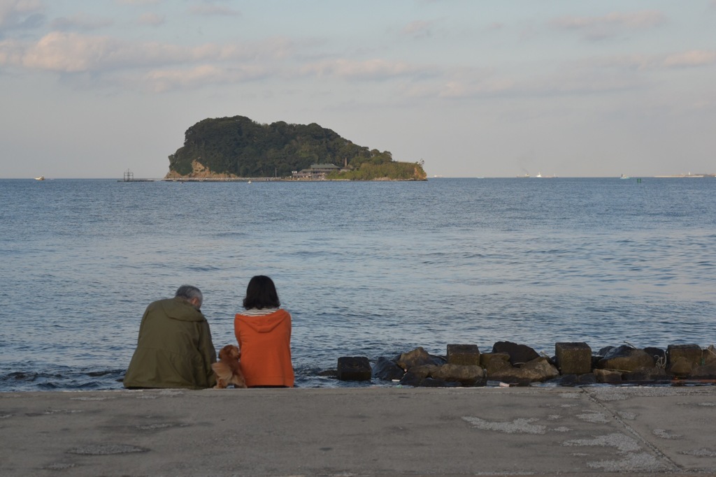 島と
