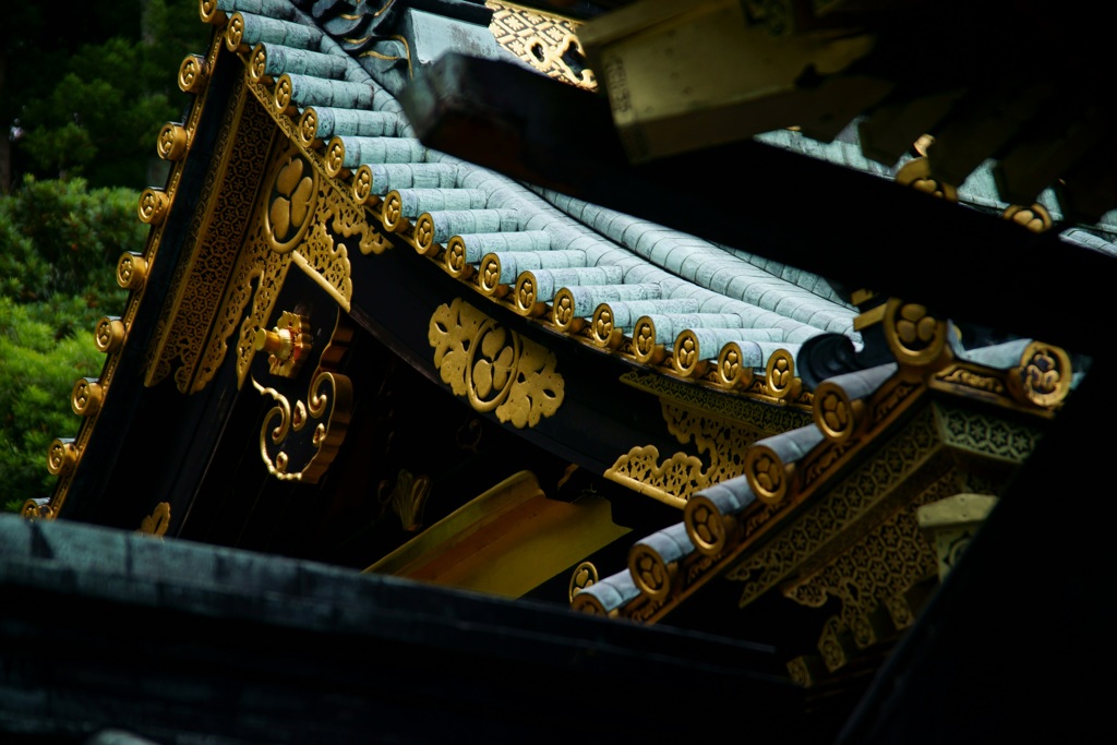 荘厳な雰囲気に包まれて(1)