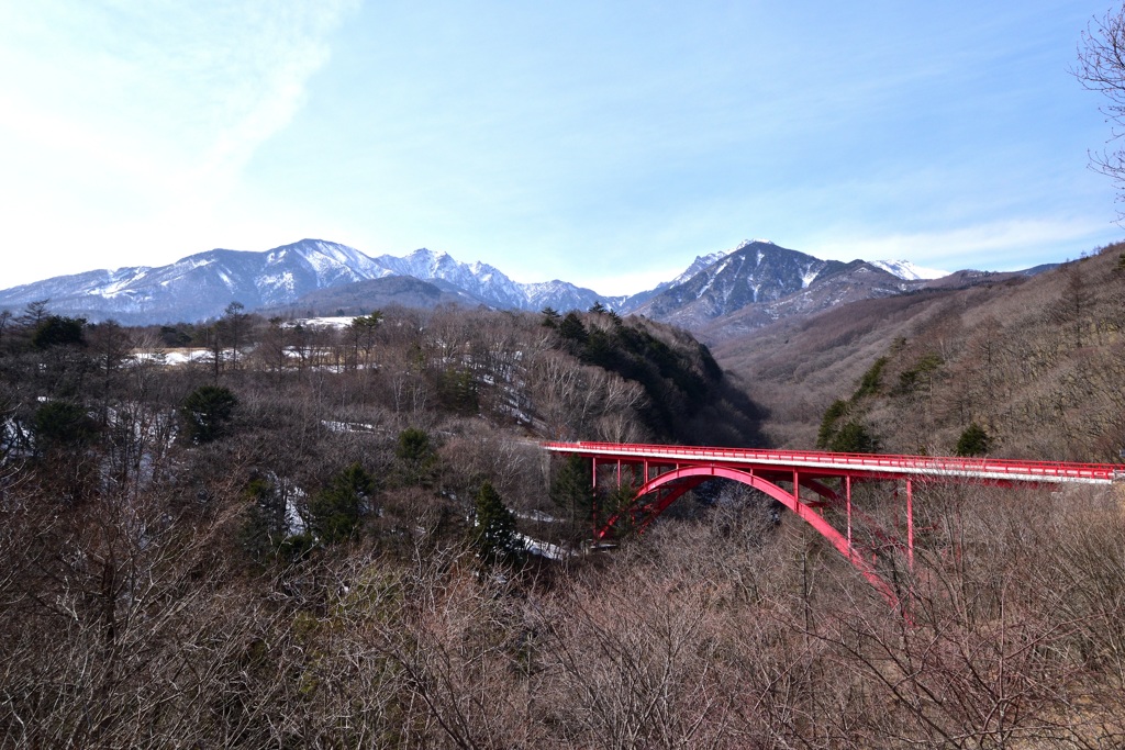 八ヶ岳と東沢大橋