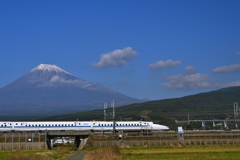 新幹線と富士山　２