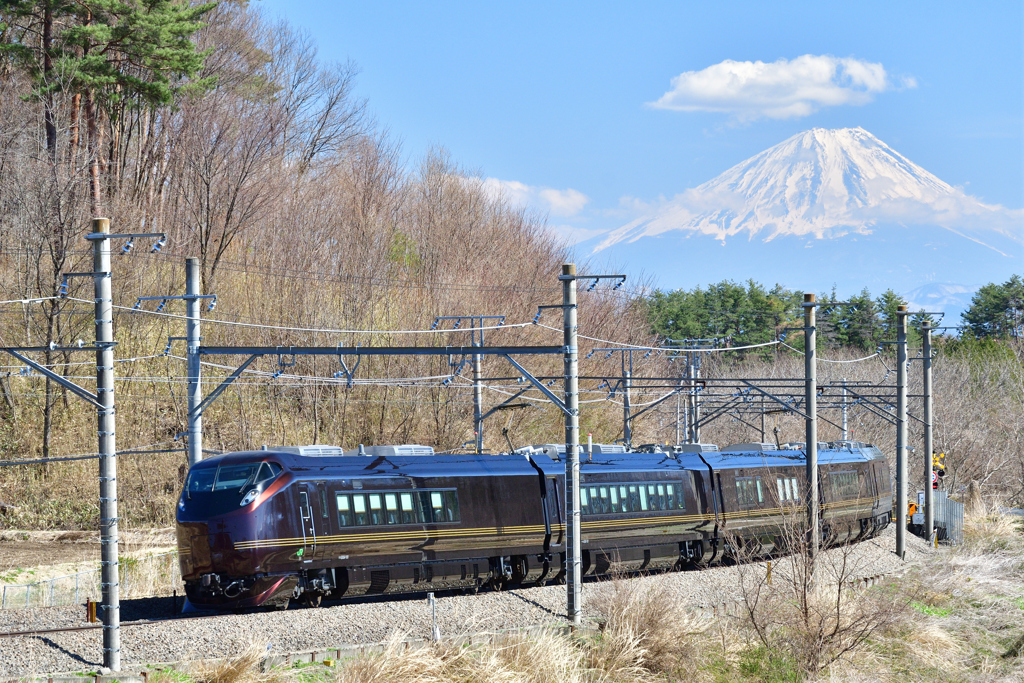 ハイグレード列車「和」