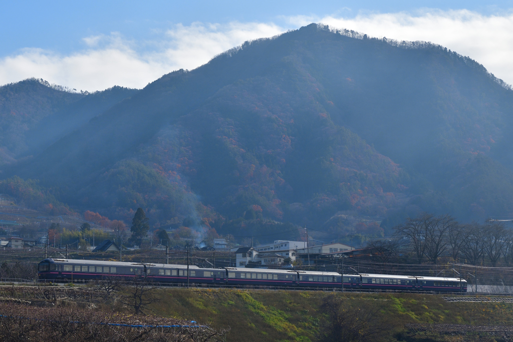 お座敷列車