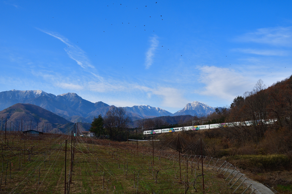 山岳地帯を行く