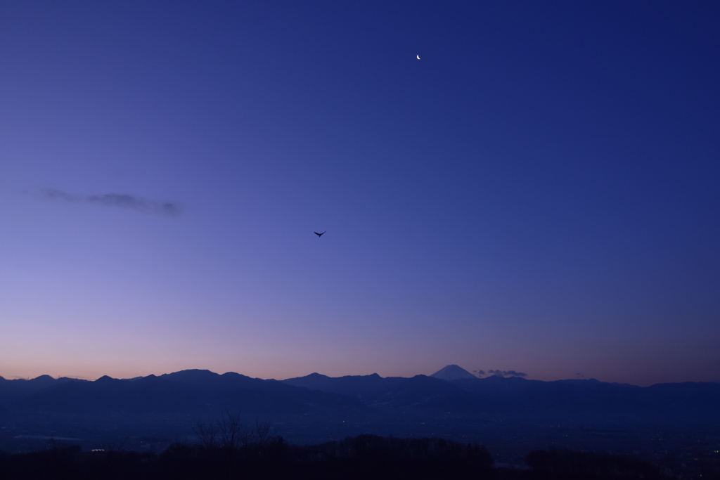 夜明け前　２