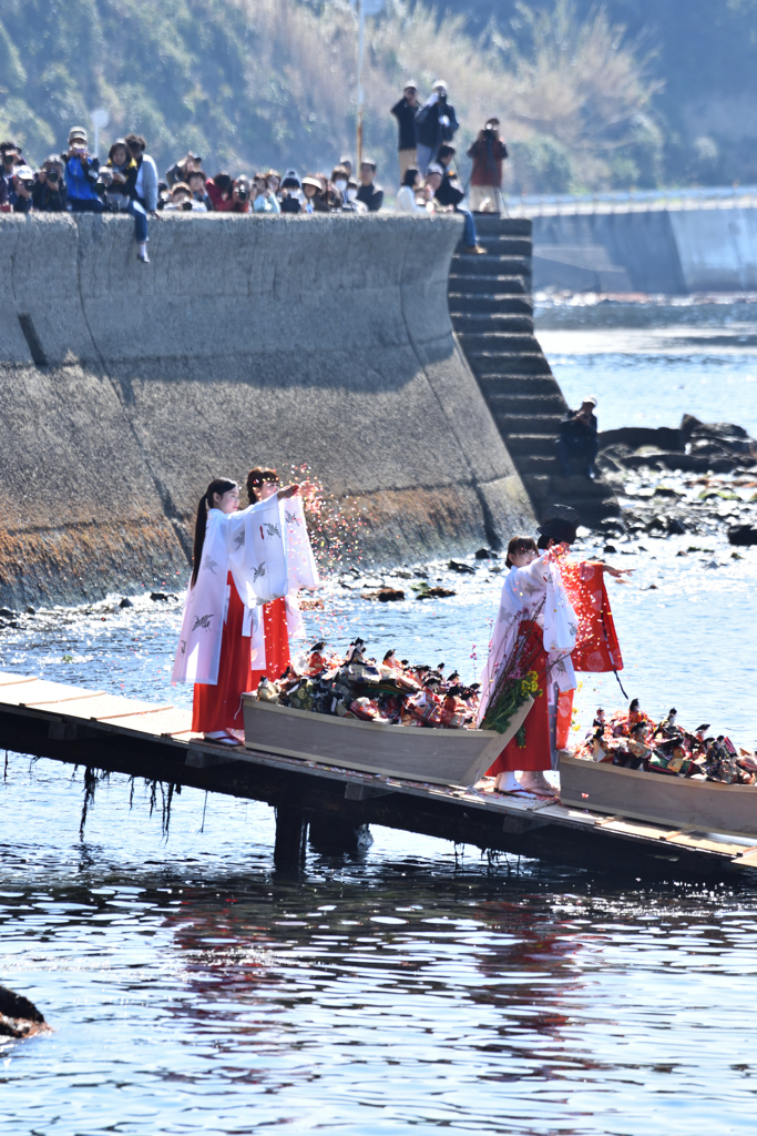 神事（雛流し）－１