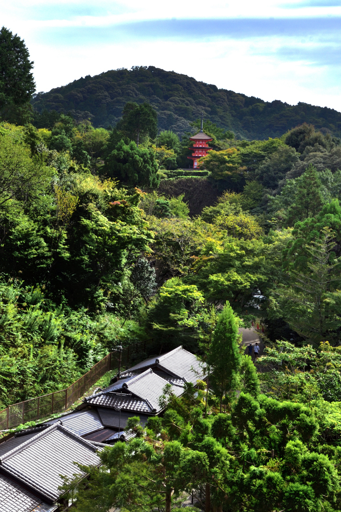子安の塔