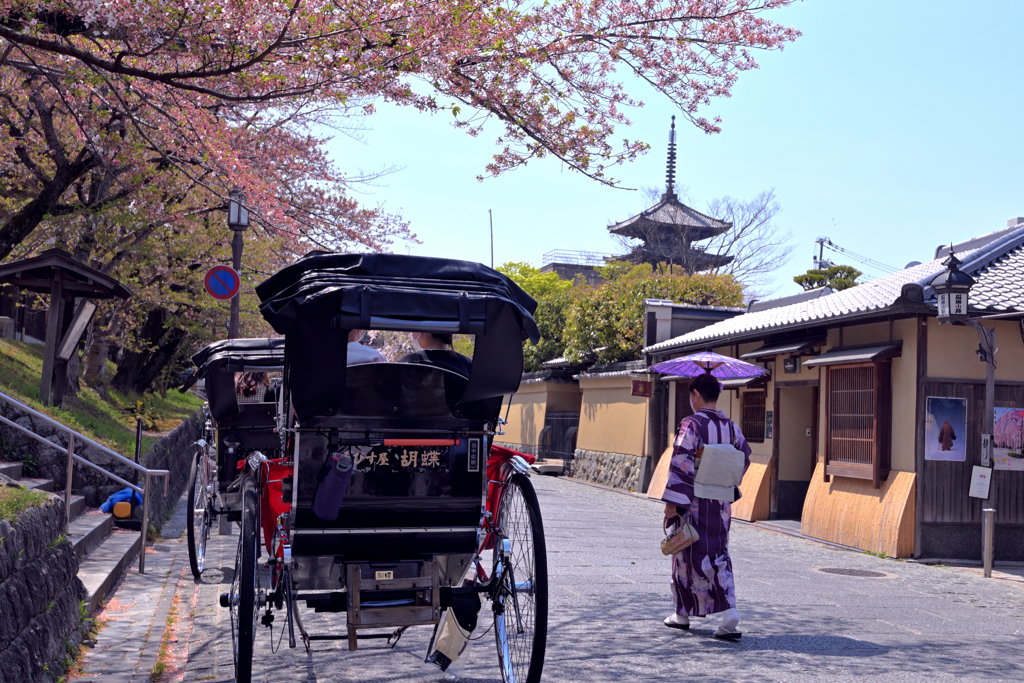 塔の見える風景（４）