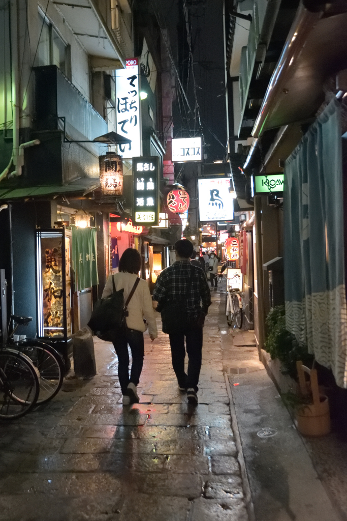 夜の法善寺横町