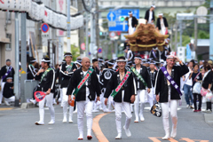 だんじりを愛する男達