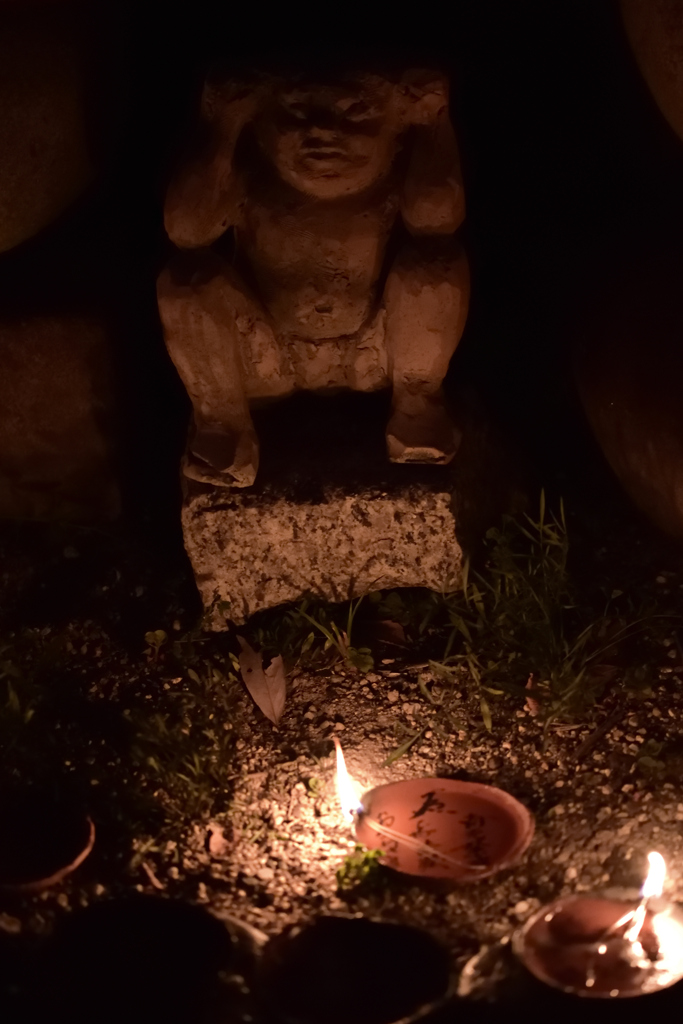 鬼が潜む寺（２）