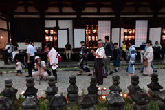 地蔵会の境内