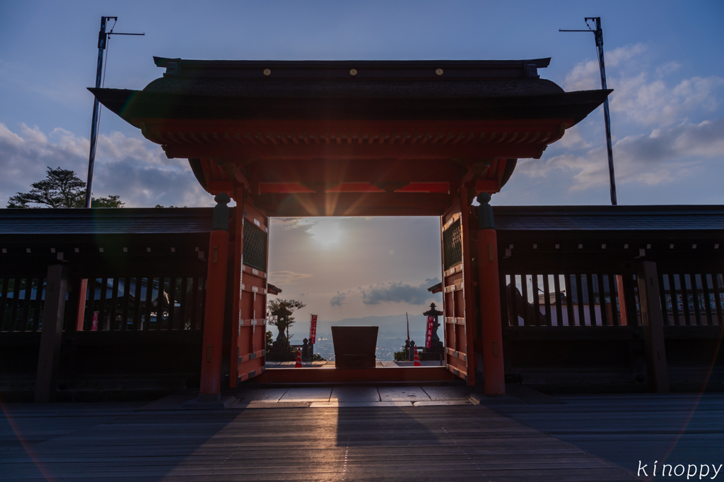 高良大社 夕景