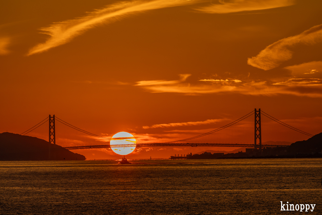 明石海峡大橋 ダルマ夕日