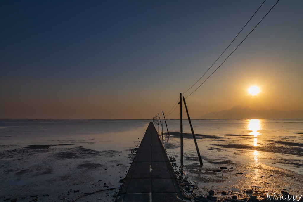 岱明海床路 夕景