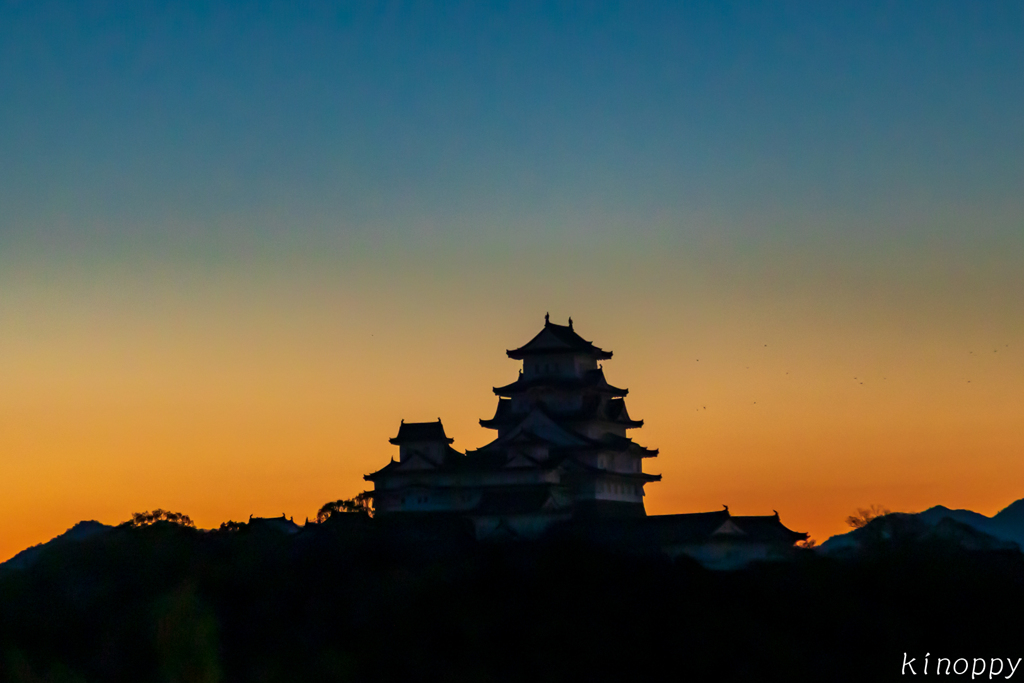 姫路城 日の出
