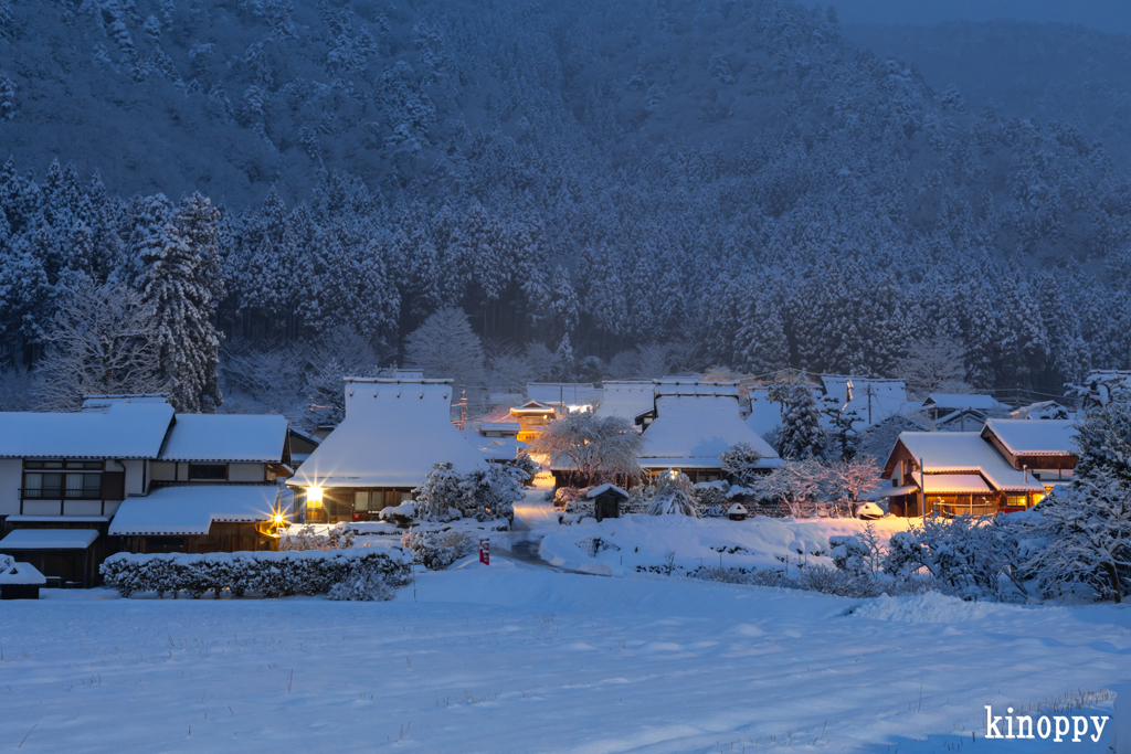 かやぶきの里 雪景色 2