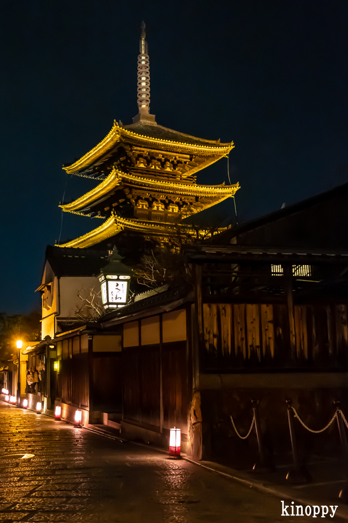 東山花灯路