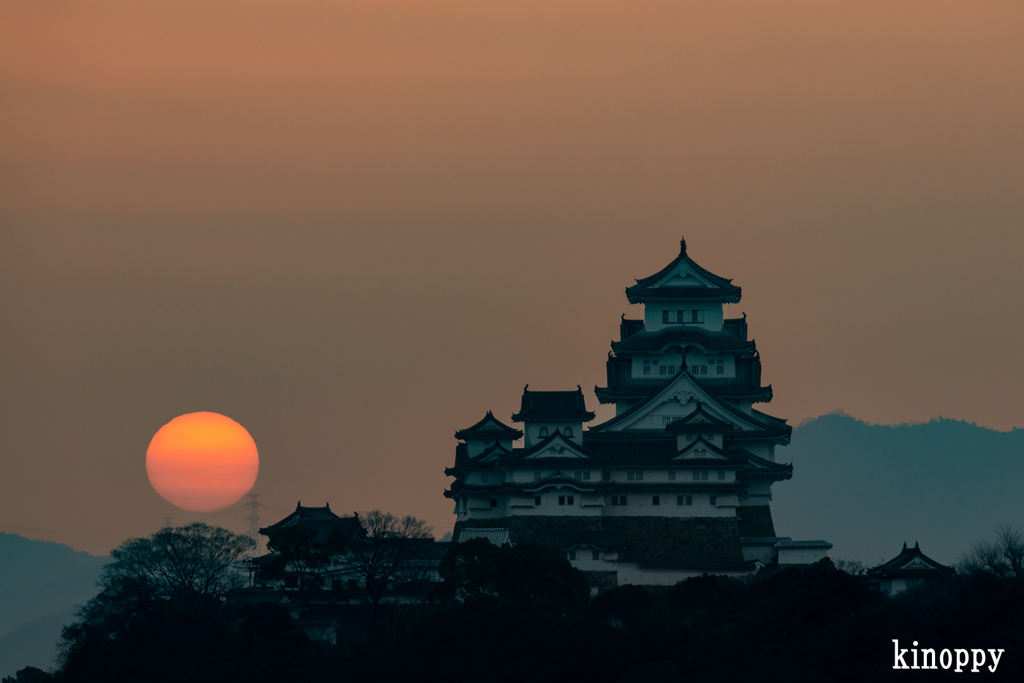 姫路城 日の出