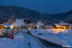 かやぶきの里 雪景色