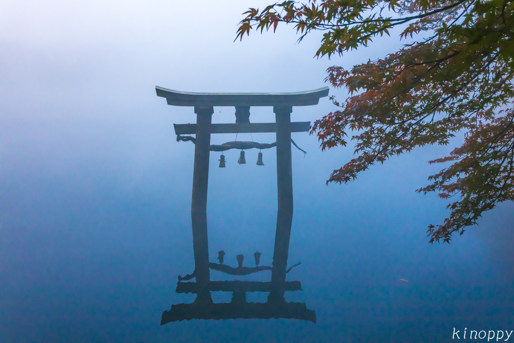 湯布院 金鱗湖 秋景色