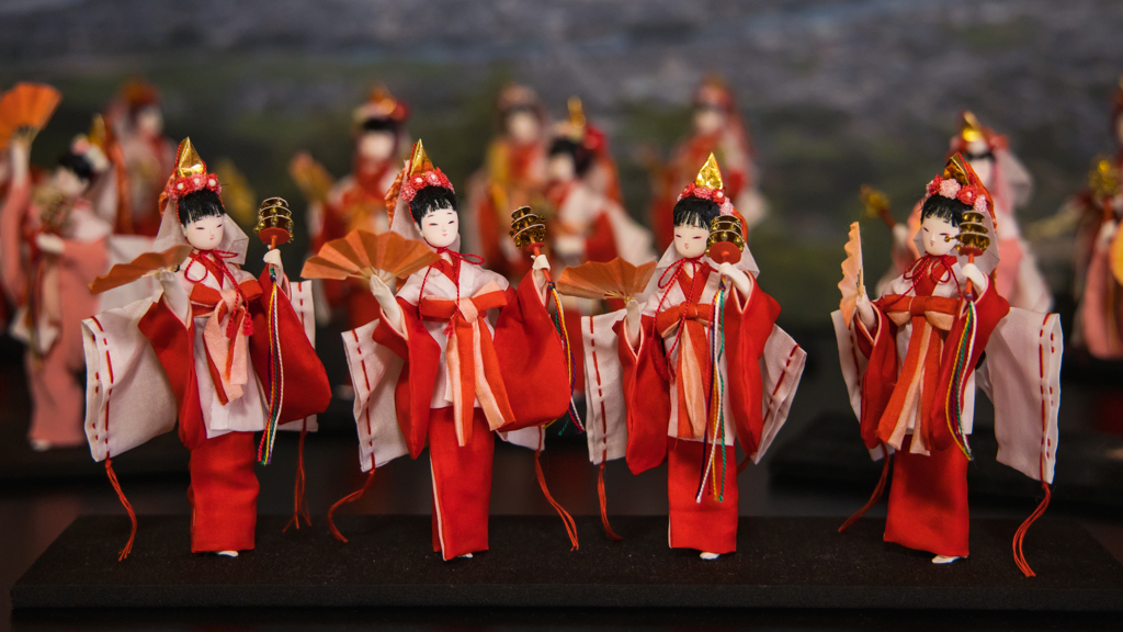 萩人形（巫女の舞・令和の風）