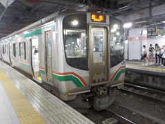 E721系