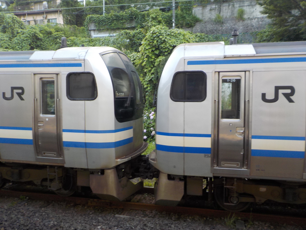 E217系 疎開 連結
