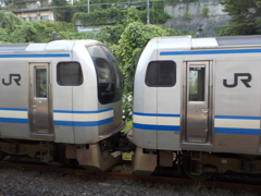 E217系 疎開 連結