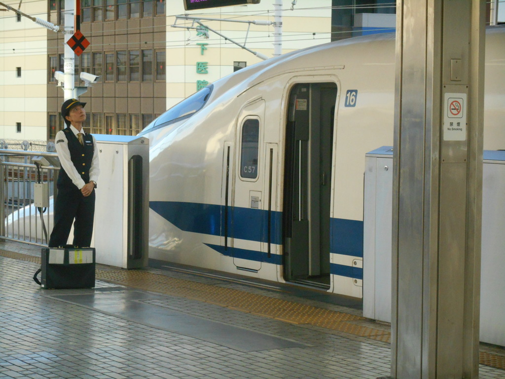 女性運転士