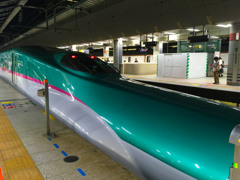 U27