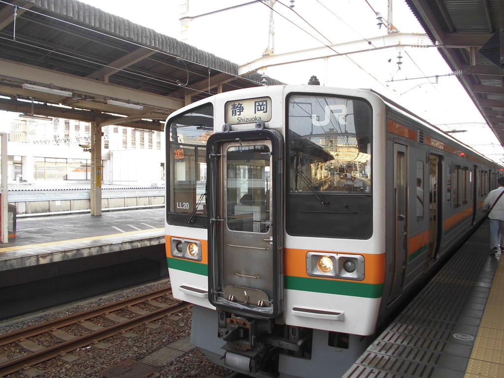 211系 静岡行