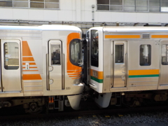 313+211