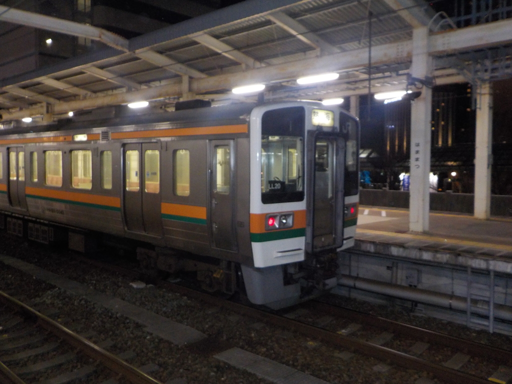 211系