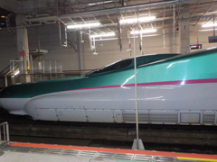 U27