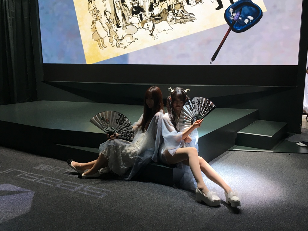 美女