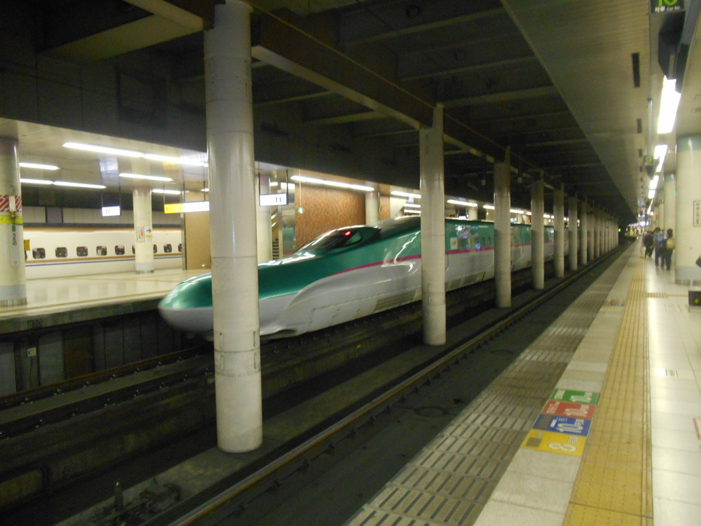 U33