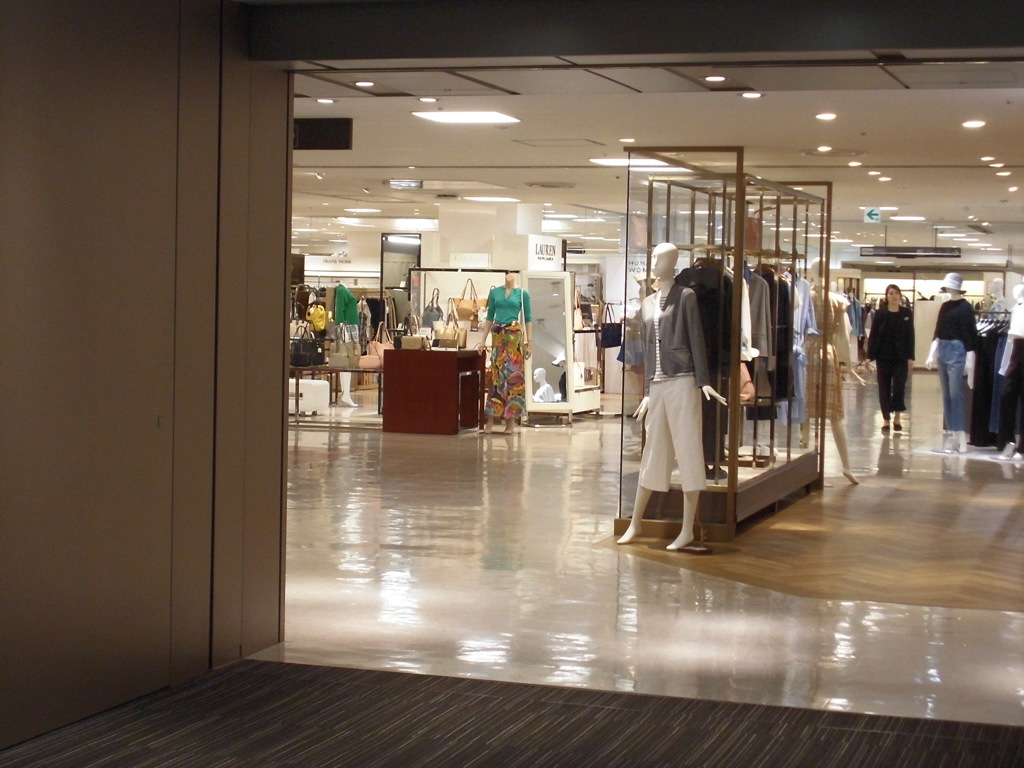 遠鉄百貨店 女性洋服