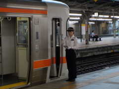 女性車掌