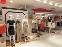 女性洋服