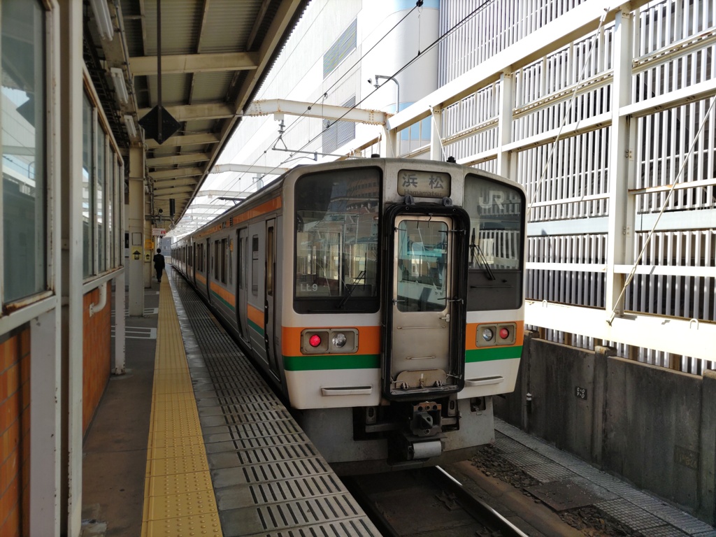211系