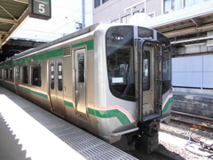 E721系