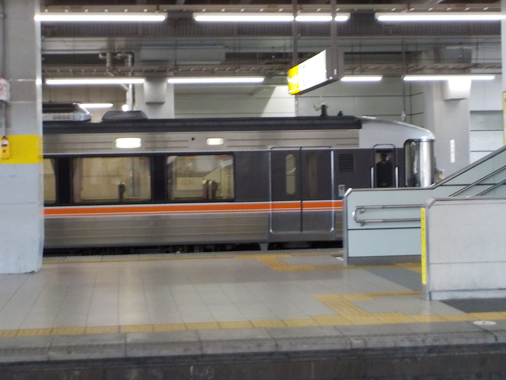 373系