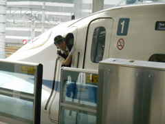 女性車掌