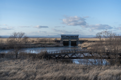 水門のある景色