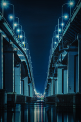 夜の琵琶湖大橋