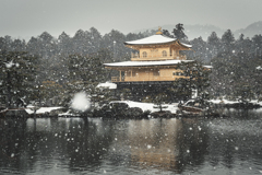 古都に降る雪