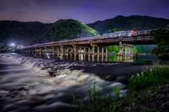 夜の渡月橋