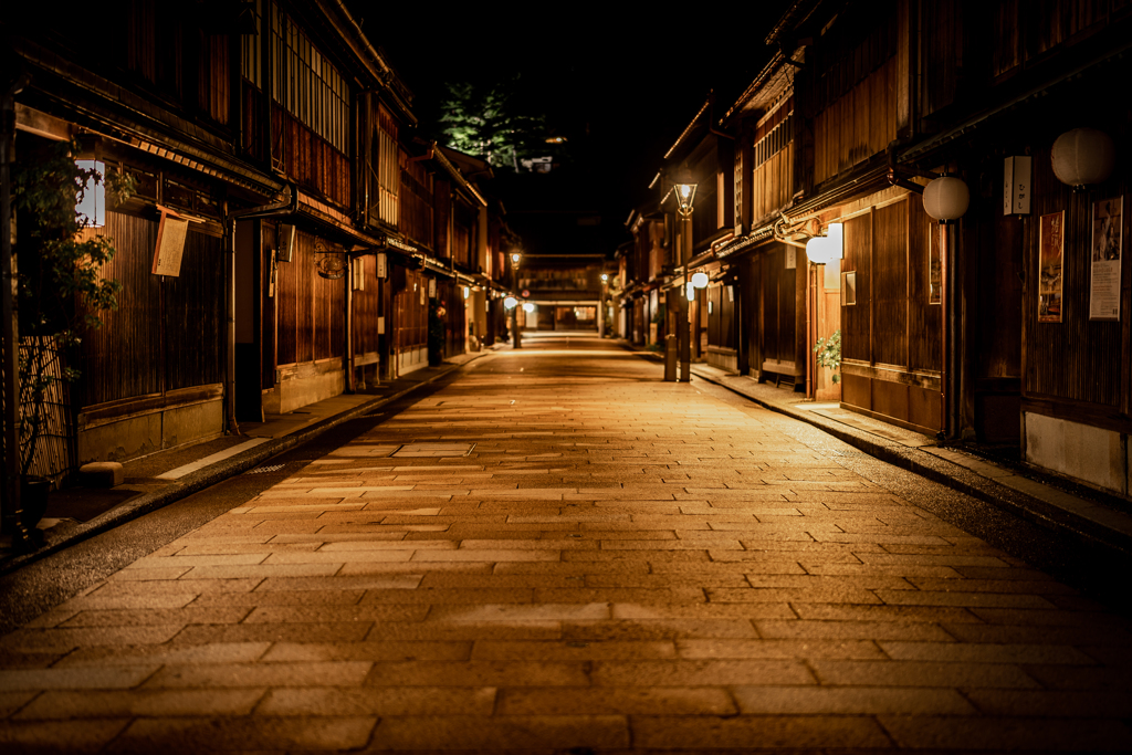 夜の茶屋町2