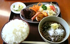 自衛隊定食
